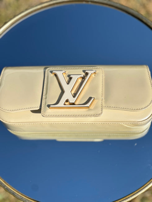 Louis Vuitton SOBE Clutch