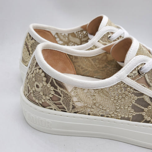 Christian Dior: Walk ‘n Dior