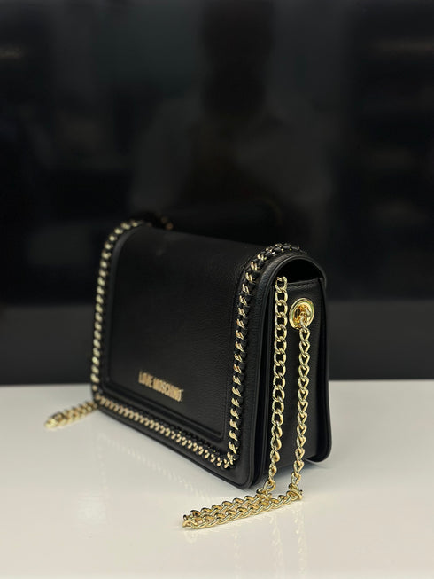 Love Moschino