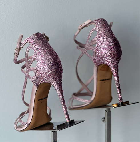DOLCE & GABBANA
Pink Crystal Embellished Sandals
