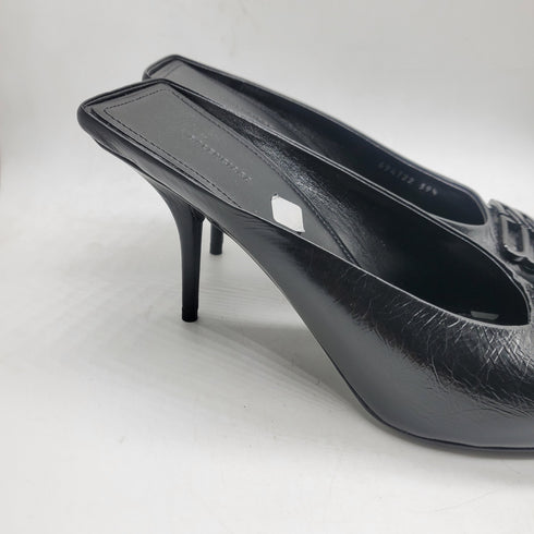 Balenciaga: Square Knife BB