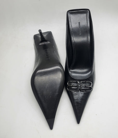 Balenciaga: Square Knife BB