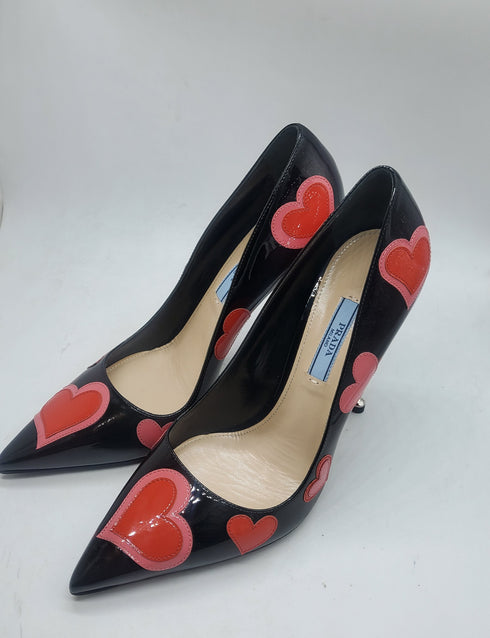 Prada :Patent heart Pumps