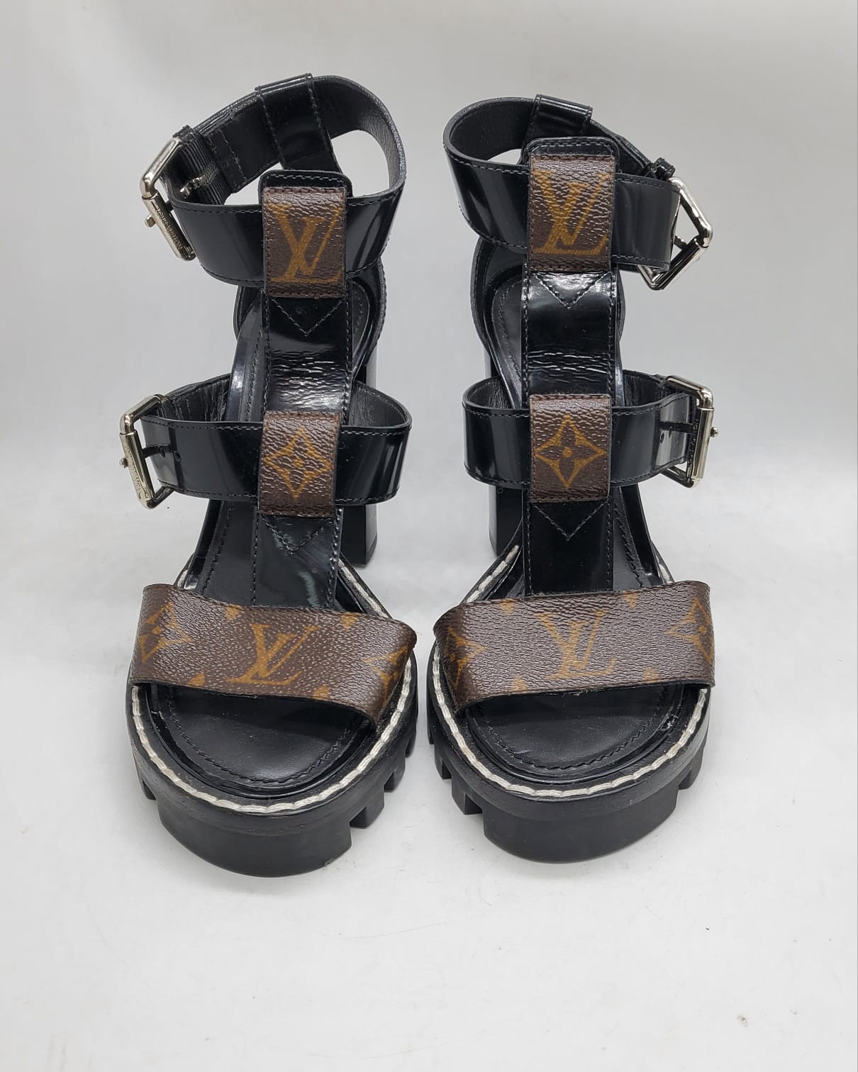 Louis Vuitton Star Trail sandle – LUVANT